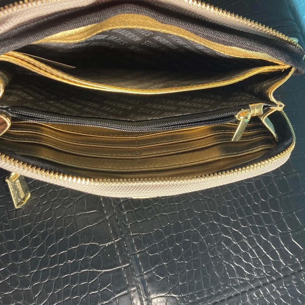 Steve Madden Wristlet‎ Gold Studs. LIKE NEW INSIDE! Minor Wear Outside (pics)